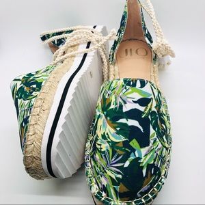 - JLO (Jennifer Lopez) Tropical Jungle Espadrilles